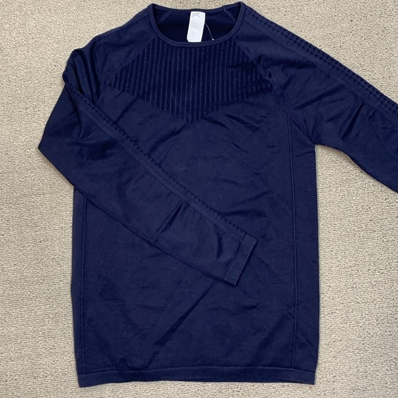 Fabletics Weathered Navy Sync Seemless Long Sleeve Top- NWT - Picture 12 of 14